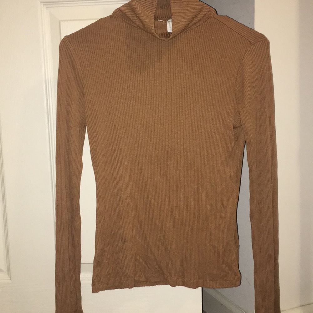 A forever 21 turtleneck